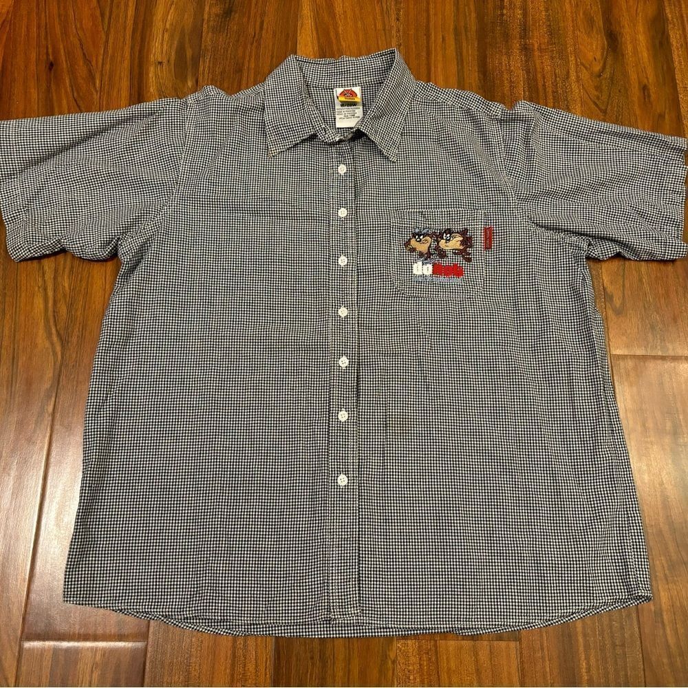 Looney Tunes Warner Bros vintage black/white plaid short sleeve button down